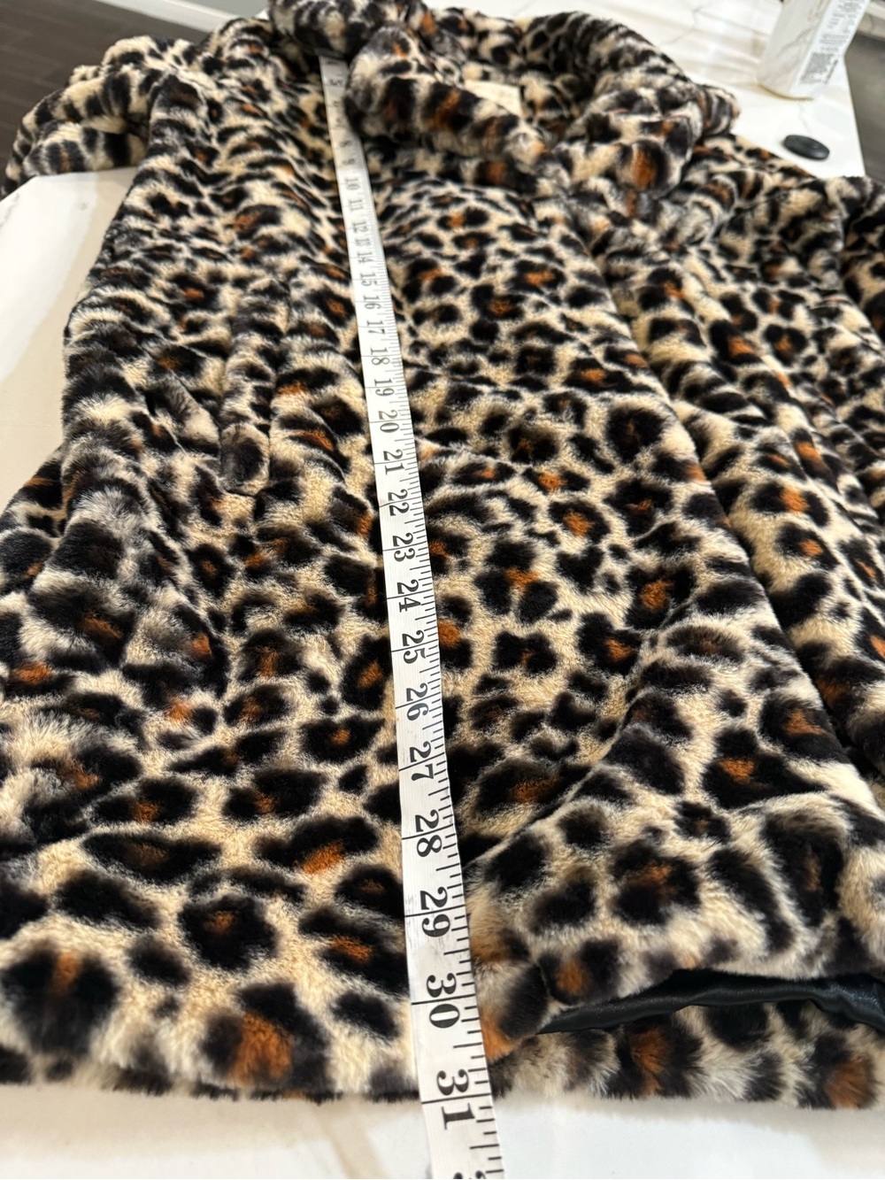 Altar'd State Faux Fur Leopard Print Coat Animal Small - Picture 7 of 7